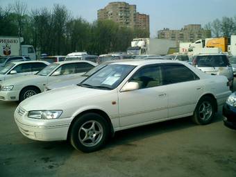1998 Toyota Camry Gracia Pictures