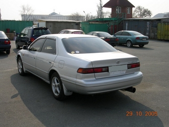 Toyota Camry Gracia