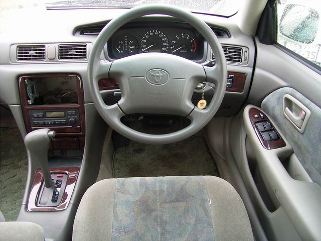 1999 Toyota Camry Gracia Pictures