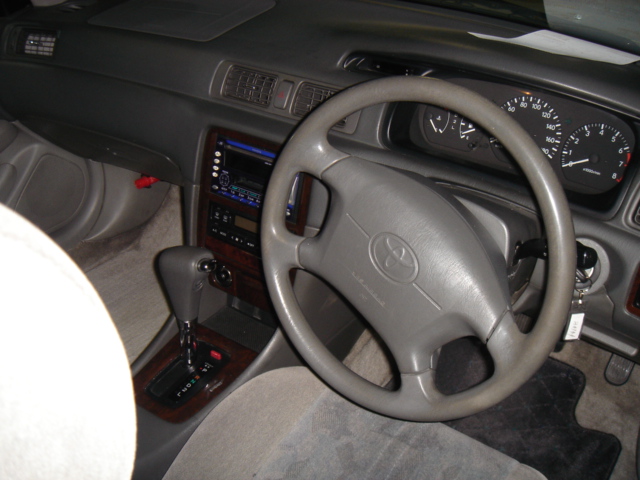 1999 Toyota Camry Gracia Pictures