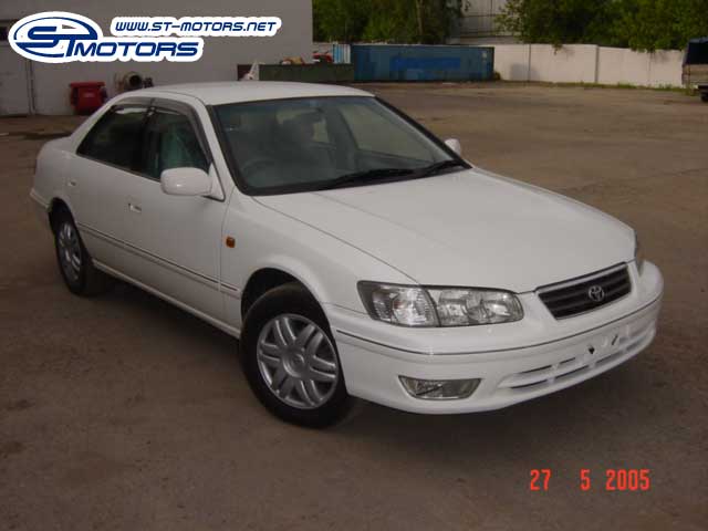 1999 Toyota Camry Gracia Pictures