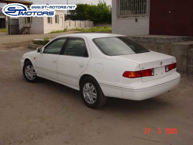 1999 Toyota Camry Gracia Photos