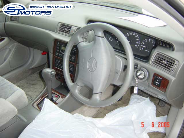1999 Toyota Camry Gracia Photos