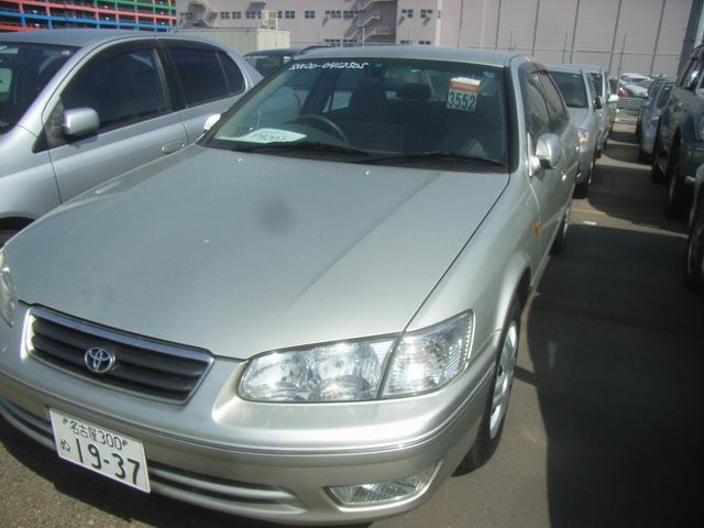 1999 Toyota Camry Gracia Pictures