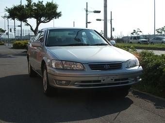 2000 Camry Gracia