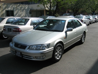 2000 Toyota Camry Gracia