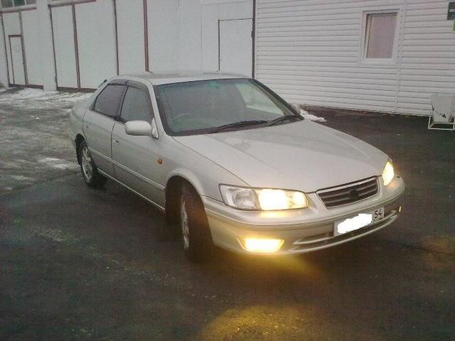 2000 Toyota Camry Gracia