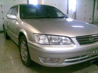 2000 Toyota Camry Gracia