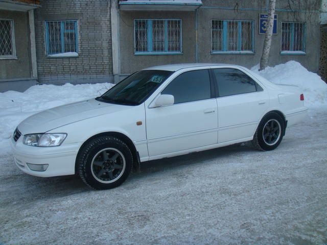 2000 Toyota Camry Gracia
