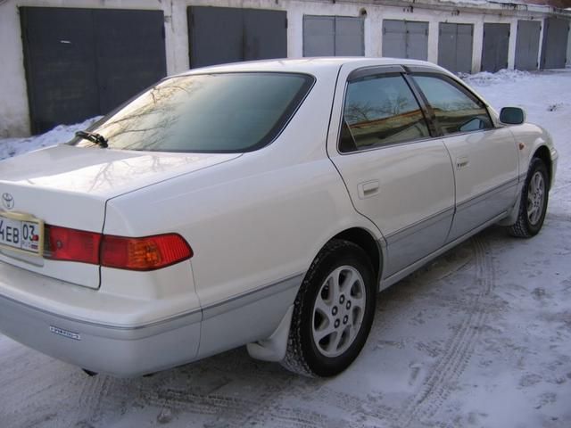 2000 Toyota Camry Gracia