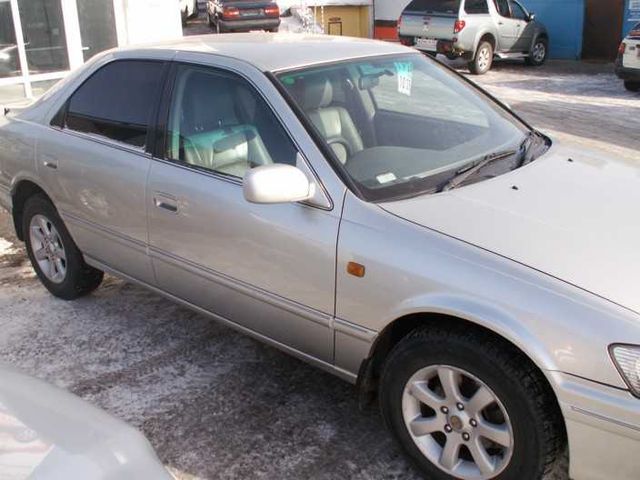 2000 Toyota Camry Gracia