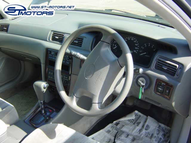 2000 Toyota Camry Gracia Pictures