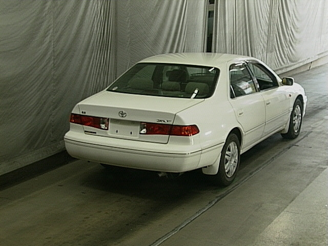 2000 Toyota Camry Gracia Pictures
