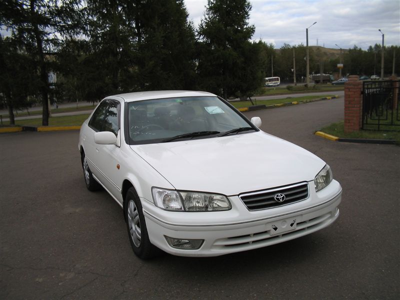 2000 Toyota Camry Gracia Wallpapers