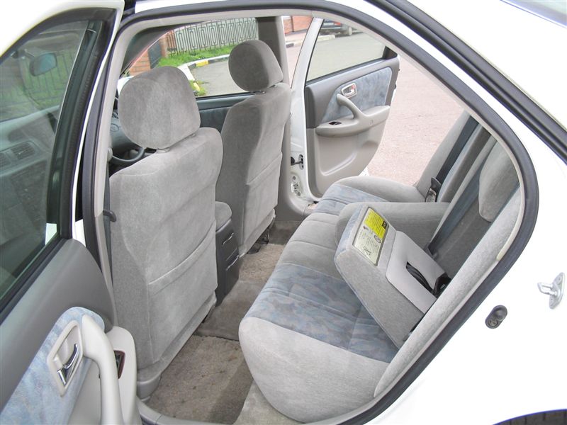 2000 Toyota Camry Gracia Photos