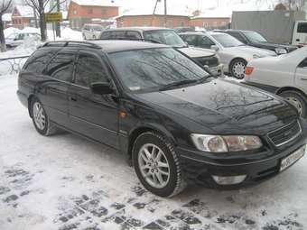 2000 Toyota Camry Gracia Pictures