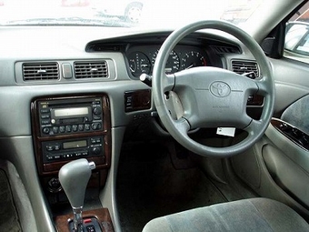 2001 Camry Gracia