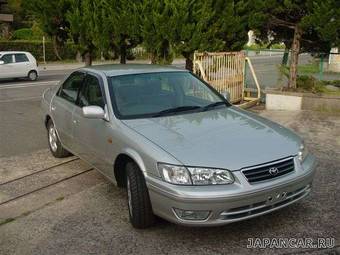 Toyota Camry Gracia
