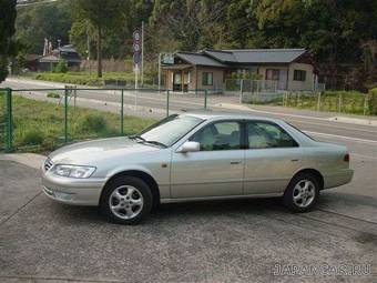 Toyota Camry Gracia
