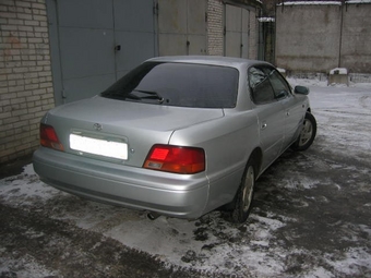 Toyota Camry Gracia Wagon