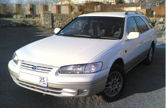 Toyota Camry Gracia Wagon