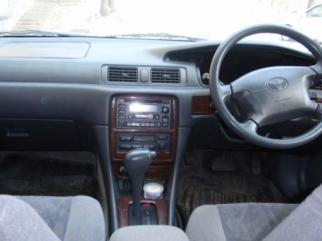 1997 Toyota Camry Gracia Wagon