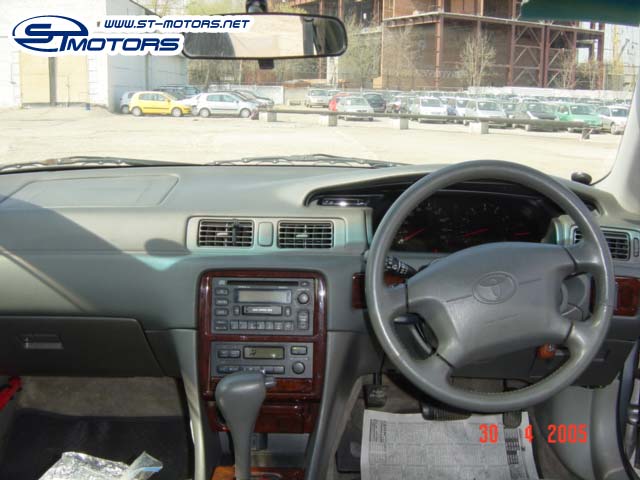 1997 Toyota Camry Gracia Wagon Pictures