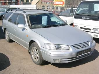 1997 Toyota Camry Gracia Wagon Photos