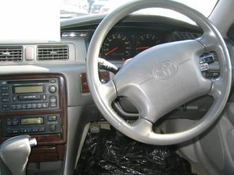 1997 Toyota Camry Gracia Wagon Pictures