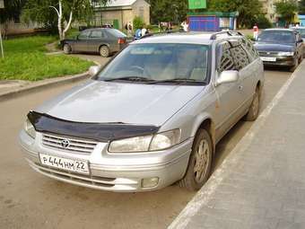 1997 Toyota Camry Gracia Wagon Pictures