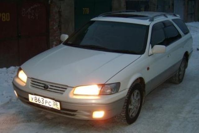 1998 Toyota Camry Gracia Wagon