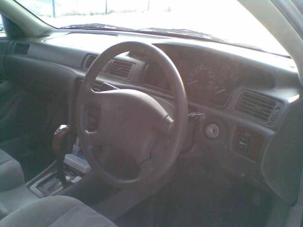 1998 Toyota Camry Gracia Wagon