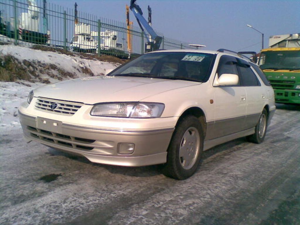 1998 Toyota Camry Gracia Wagon