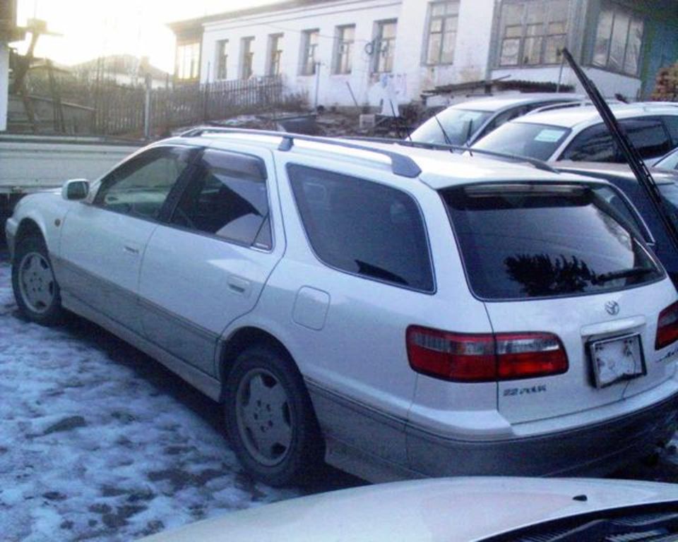 1998 Toyota Camry Gracia Wagon