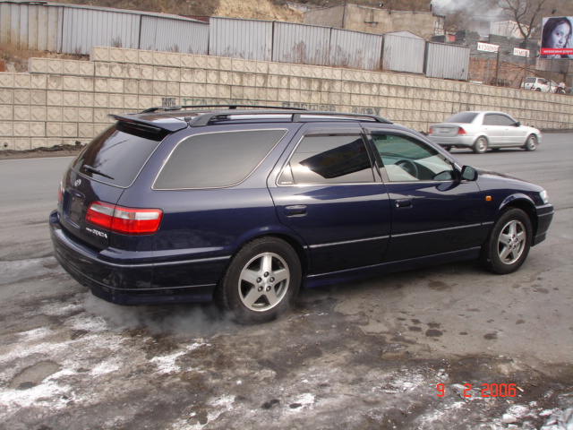 1999 Toyota Camry Gracia Wagon Pics