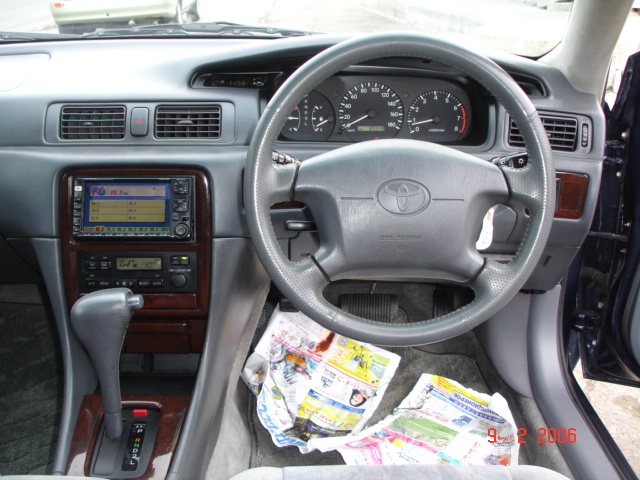 1999 Toyota Camry Gracia Wagon Pictures