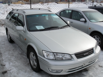 2000 Toyota Camry Gracia Wagon