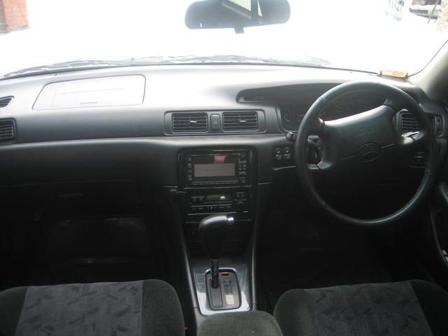 2000 Toyota Camry Gracia Wagon