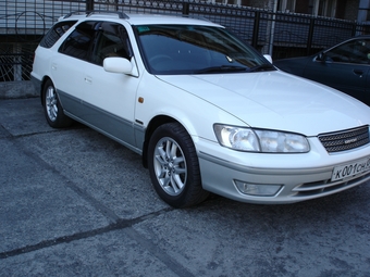 2001 Toyota Camry Gracia Wagon