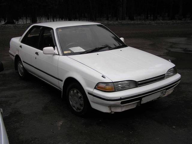 1990 Toyota Carina