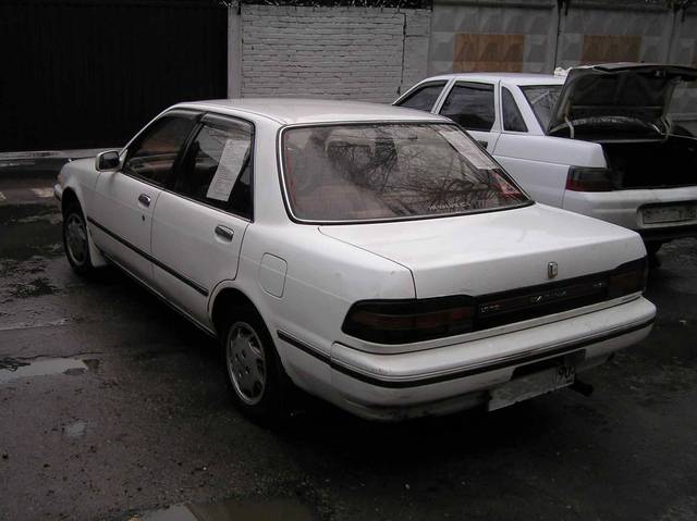 1990 Toyota Carina