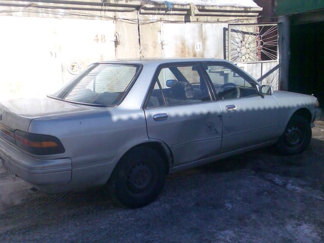 1990 Toyota Carina