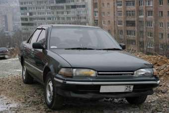 1990 Carina