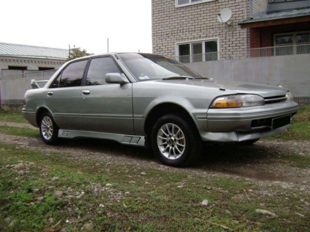 1990 Toyota Carina