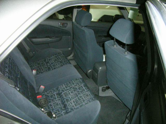 1990 Toyota Carina Pictures