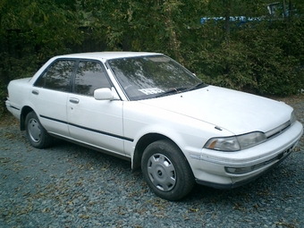 1992 Toyota Carina