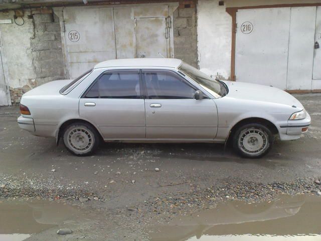 1992 Toyota Carina