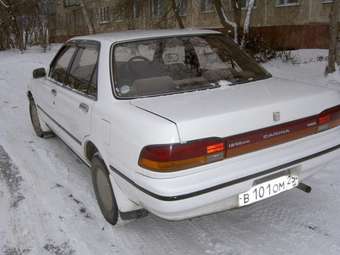 1992 Carina