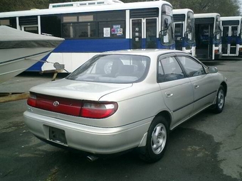 1993 Carina