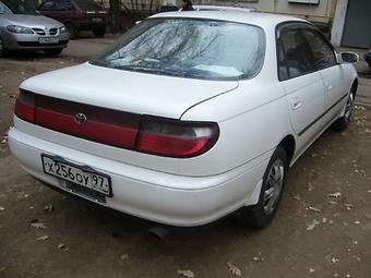 1993 Carina